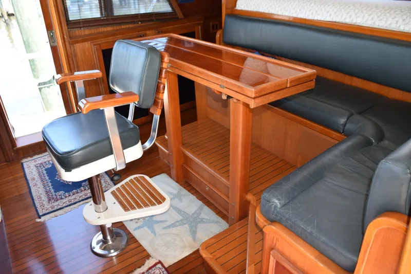 Slide: The Image of Leather Settee Is Raised Offering Good Visibility - 7509692