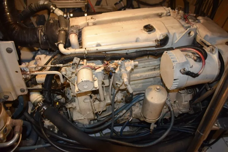 Slide: The Image of Detroit Diesel 4 53 Natural Aspirated Port Side Motor - 7509769