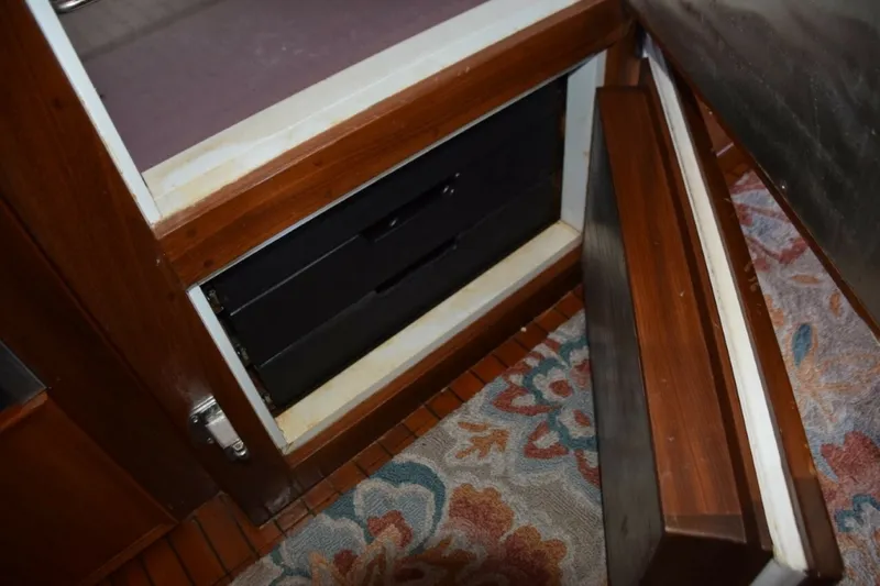 Slide: The Image of Wine Cooler Drawers Below - 7509689