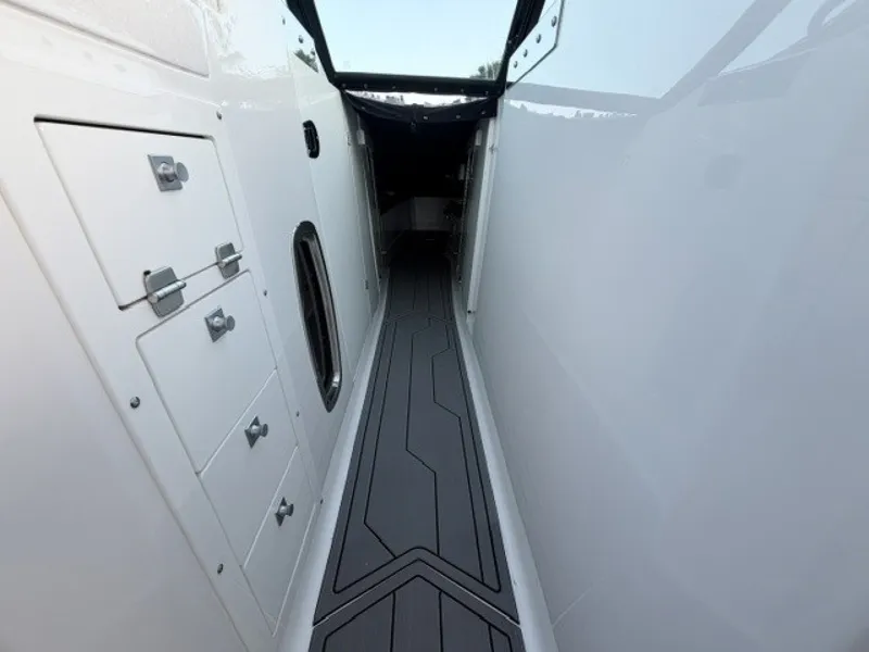 Slide: The Image of Monterey 385SE Super Express 2021 - 7386532