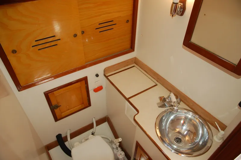 Slide: The Image of Hinckley Yachts 50 Sou'wester 1976 - 7386593