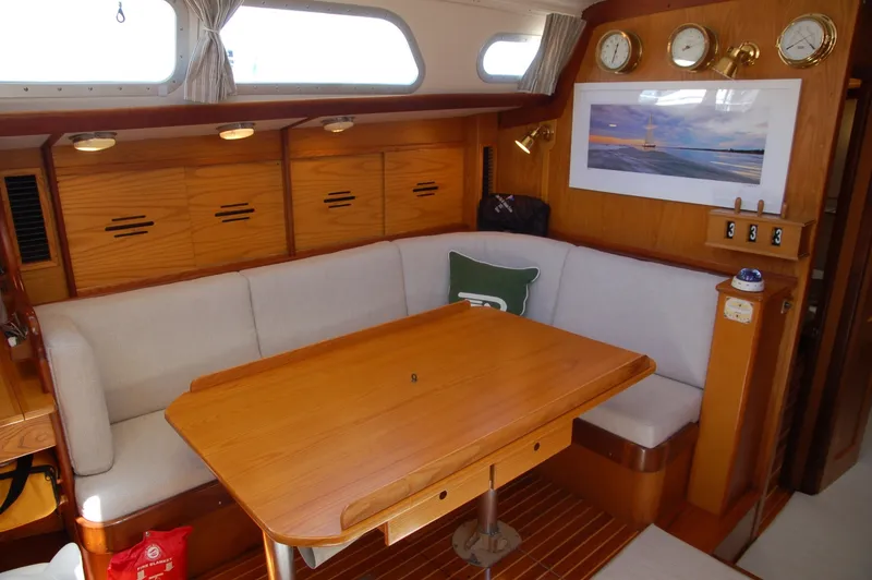 Slide: The Image of Hinckley Yachts 50 Sou'wester 1976 - 7386556