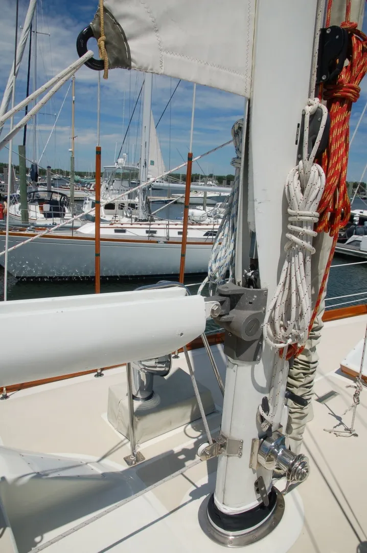 Slide: The Image of Hinckley Yachts 50 Sou'wester 1976 - 7386619