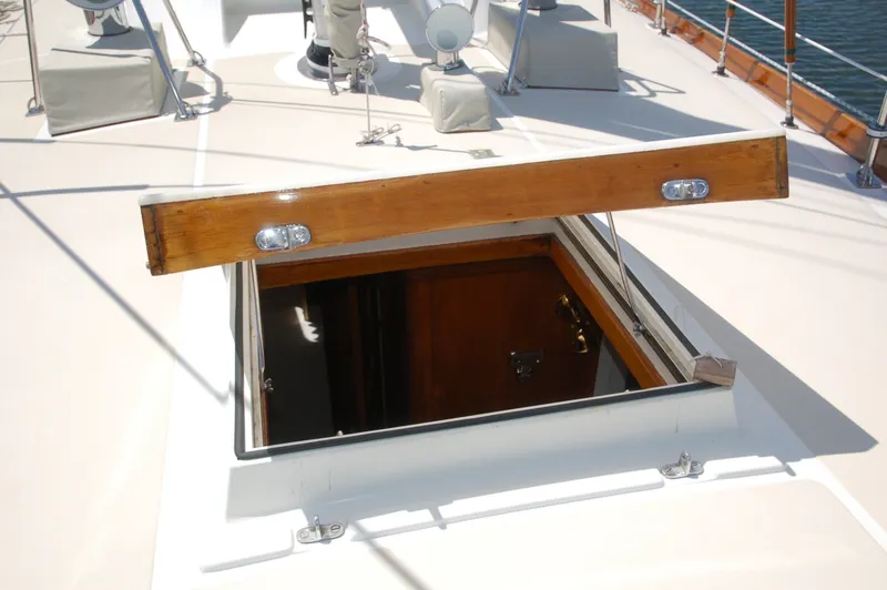 Slide: The Image of Hinckley Yachts 50 Sou'wester 1976 - 7386624