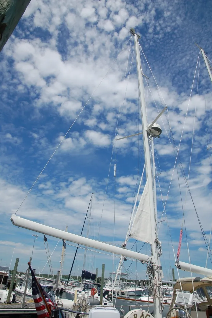 Slide: The Image of Hinckley Yachts 50 Sou'wester 1976 - 7386611
