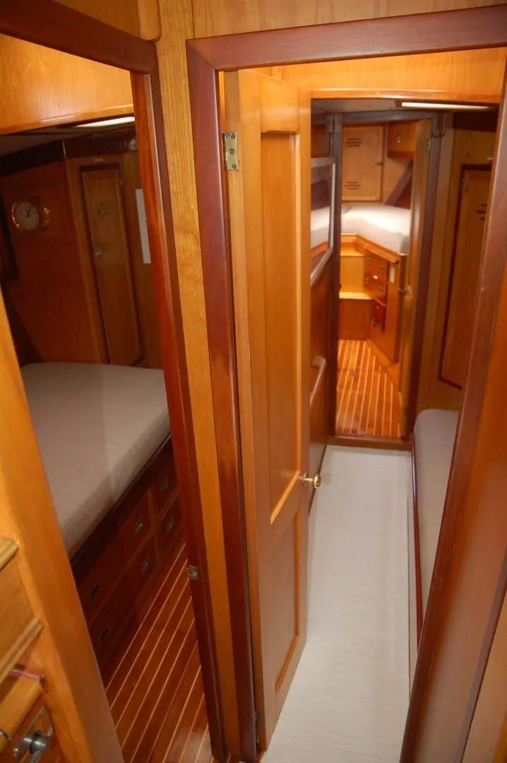 Slide: The Image of Hinckley Yachts 50 Sou'wester 1976 - 7386568
