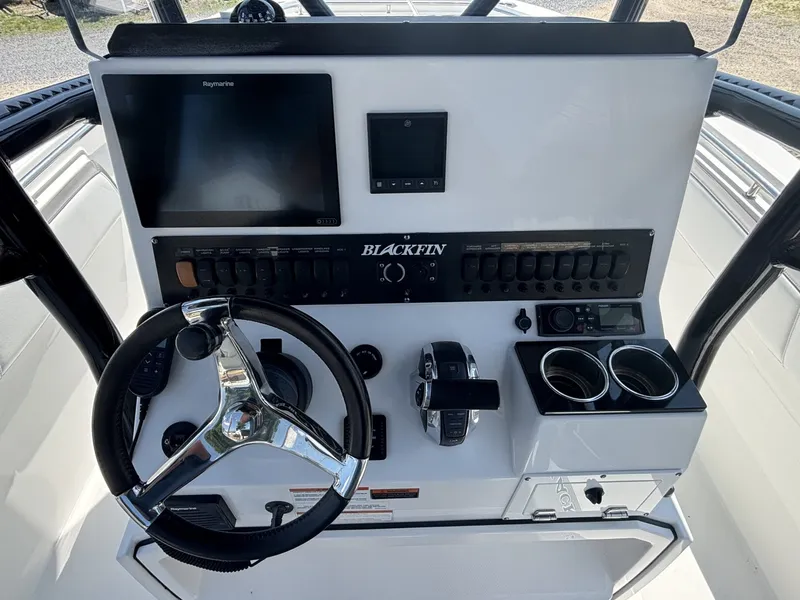 Slide: The Image of Blackfin 242CC 2020 - 7387072