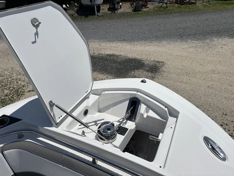 Slide: The Image of Blackfin 242CC 2020 - 7387237