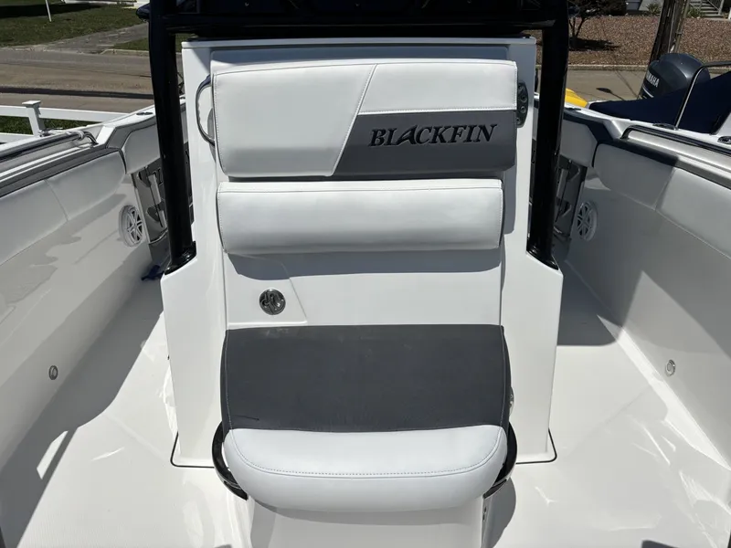 Slide: The Image of Blackfin 242CC 2020 - 7387139