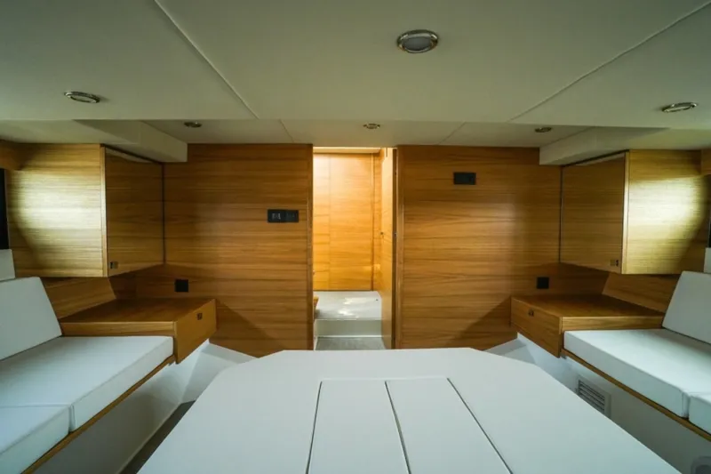 Slide: The Image of De Antonio Yachts 50 Coupe 2027 - 7387006