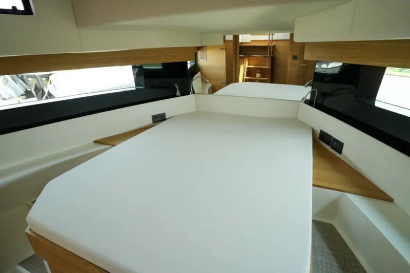 Slide: The Image of De Antonio Yachts 50 Coupe 2027 - 7387004