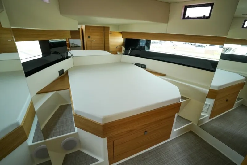 Slide: The Image of De Antonio Yachts 50 Coupe 2027 - 7387003