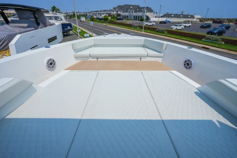 Slide: The Image of De Antonio Yachts 50 Coupe 2027 - 7386988