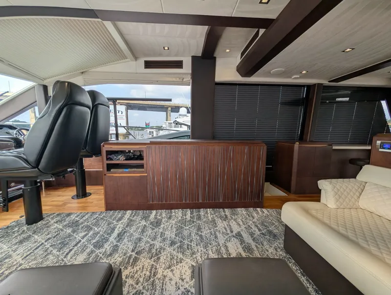 Slide: The Image of Galeon 640 FLY 2018 - 7392727