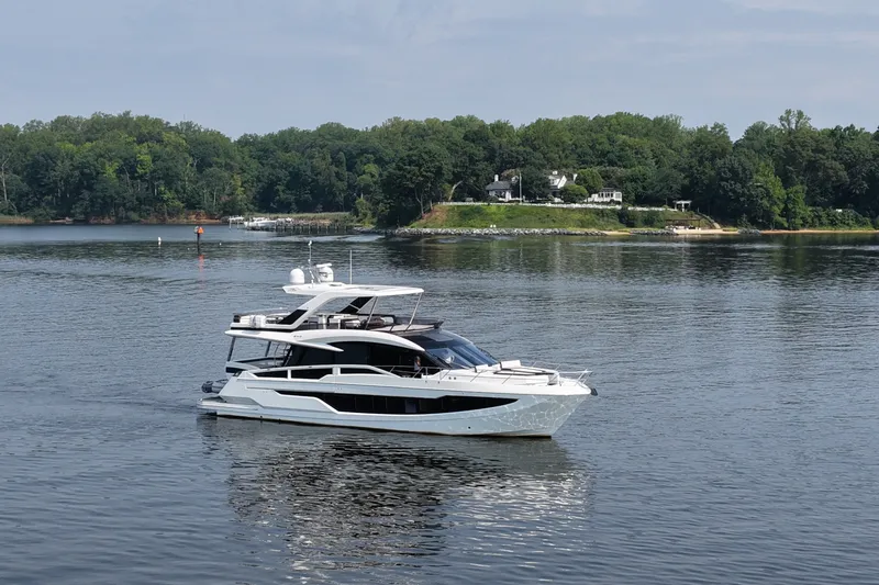 Slide: The Image of Galeon 640 FLY 2018 - 7392685