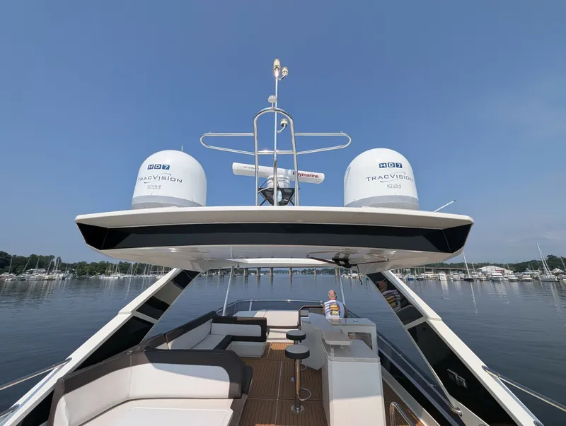 Slide: The Image of Galeon 640 FLY 2018 - 7392694
