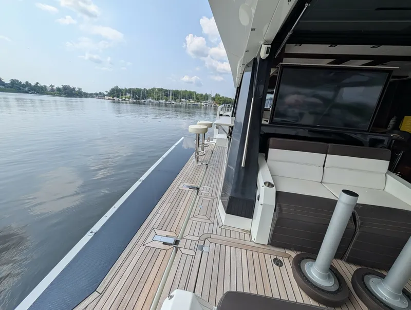 Slide: The Image of Galeon 640 FLY 2018 - 7392719