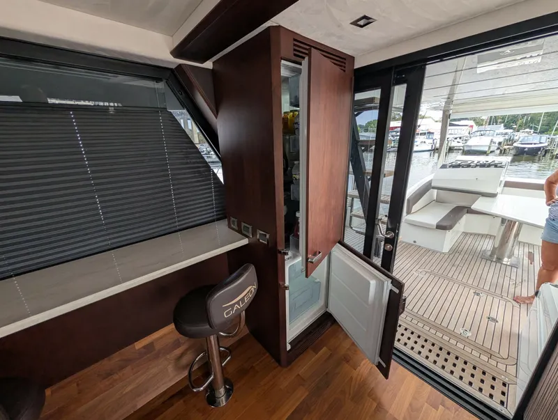 Slide: The Image of Galeon 640 FLY 2018 - 7392726