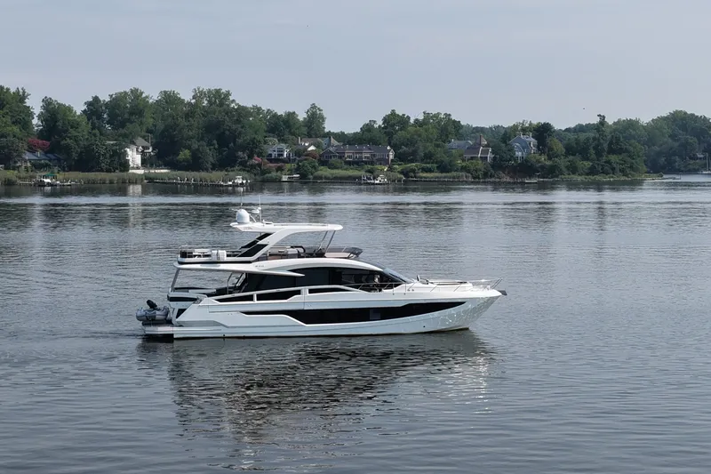 Slide: The Image of Galeon 640 FLY 2018 - 7392682