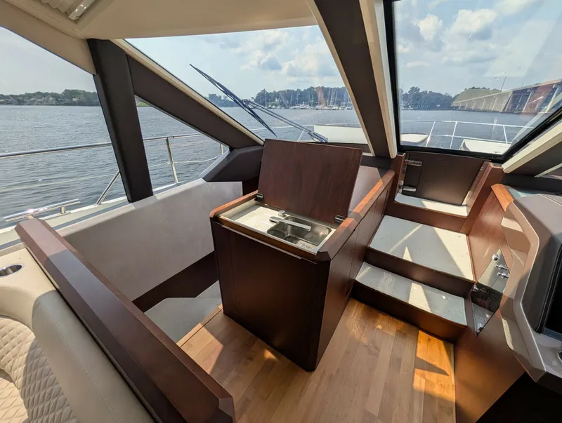 Slide: The Image of Galeon 640 FLY 2018 - 7392728
