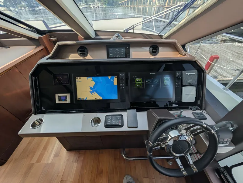Slide: The Image of Galeon 640 FLY 2018 - 7392704