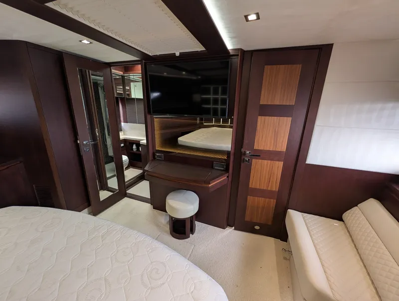 Slide: The Image of Galeon 640 FLY 2018 - 7392741