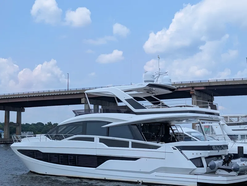 Slide: The Image of Galeon 640 FLY 2018 - 7392689