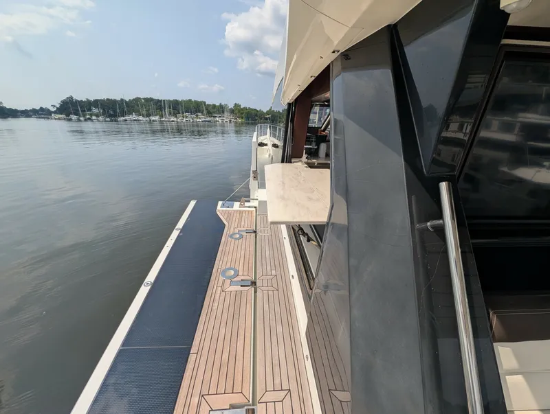 Slide: The Image of Galeon 640 FLY 2018 - 7392717