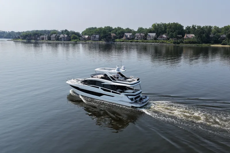 Slide: The Image of Galeon 640 FLY 2018 - 7392673