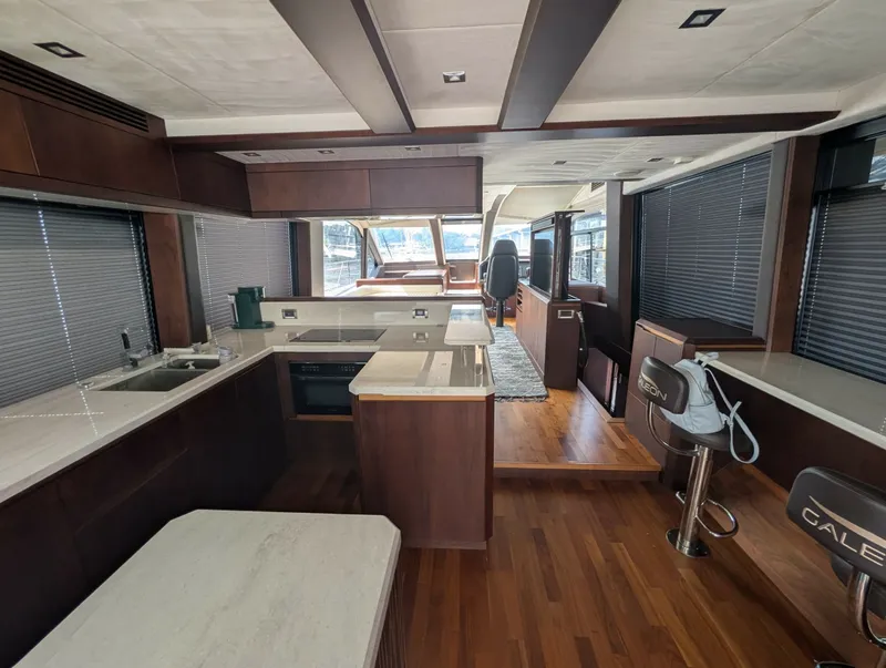 Slide: The Image of Galeon 640 FLY 2018 - 7392697