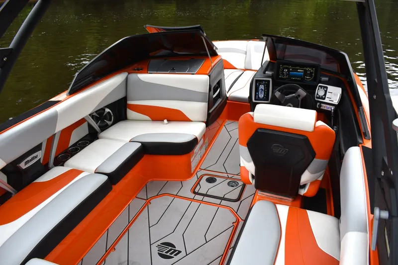 Slide: The Image of Malibu Wakesetter 22 MXZ 2020 - 7397354
