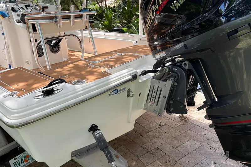 Slide: The Image of Scout 240 Bay Scout 2002 - 7770933