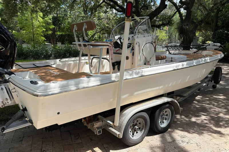 Slide: The Image of Scout 240 Bay Scout 2002 - 7770916