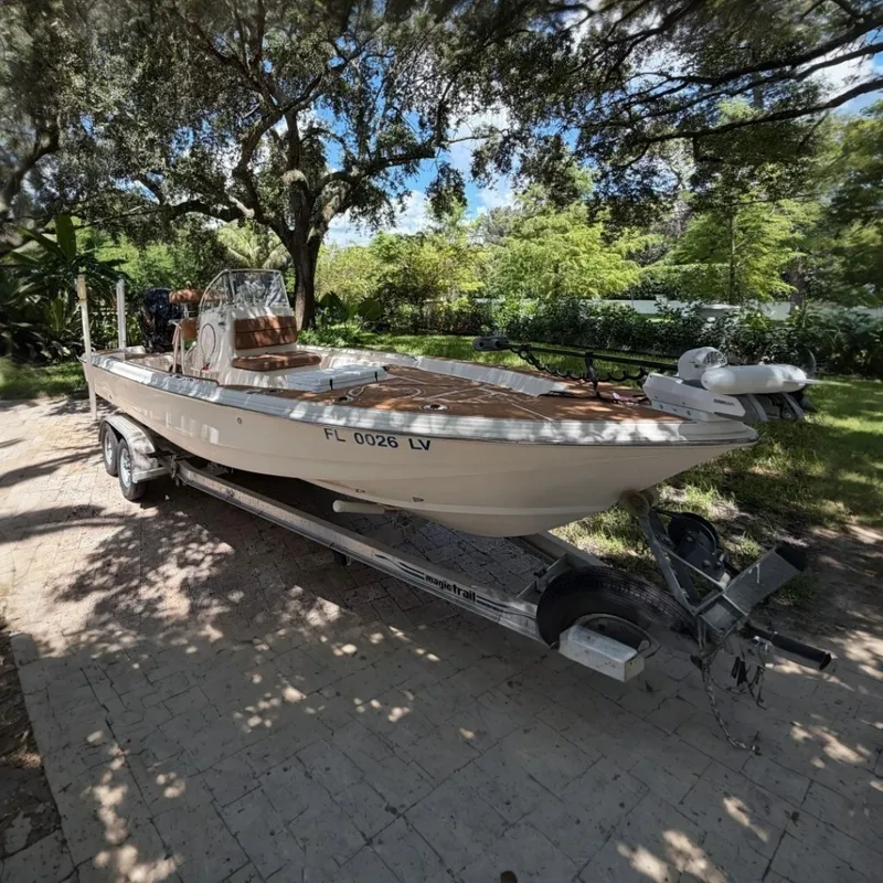 The Image of Scout 240 Bay Scout 2002 - 7770913