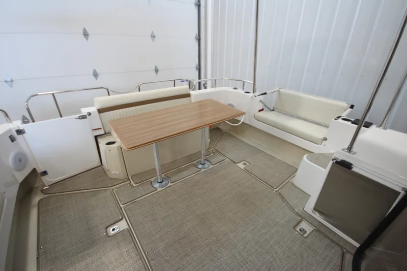 Slide: The Image of Ranger Tug R-31 Command Bridge Luxury Edition 2026 - 7398427