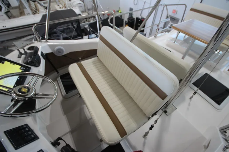 Slide: The Image of Ranger Tug R-31 Command Bridge Luxury Edition 2026 - 7398440