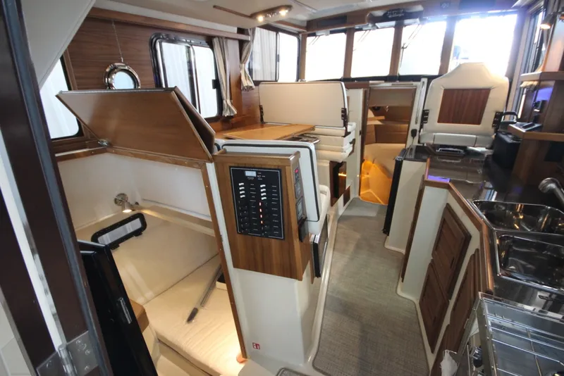 Slide: The Image of Ranger Tug R-31 Command Bridge Luxury Edition 2026 - 7398442