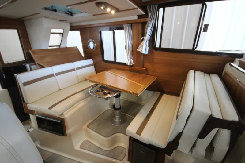 Slide: The Image of Ranger Tug R-31 Command Bridge Luxury Edition 2026 - 7398452