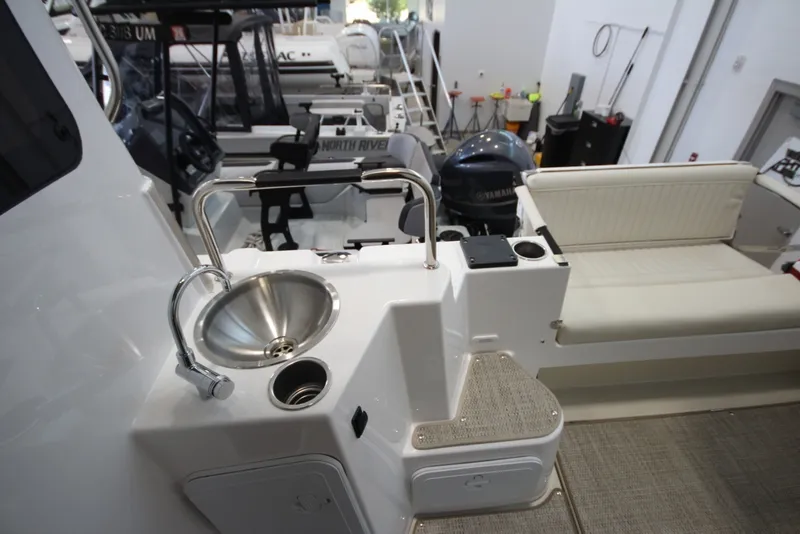 Slide: The Image of Ranger Tug R-31 Command Bridge Luxury Edition 2026 - 7398433