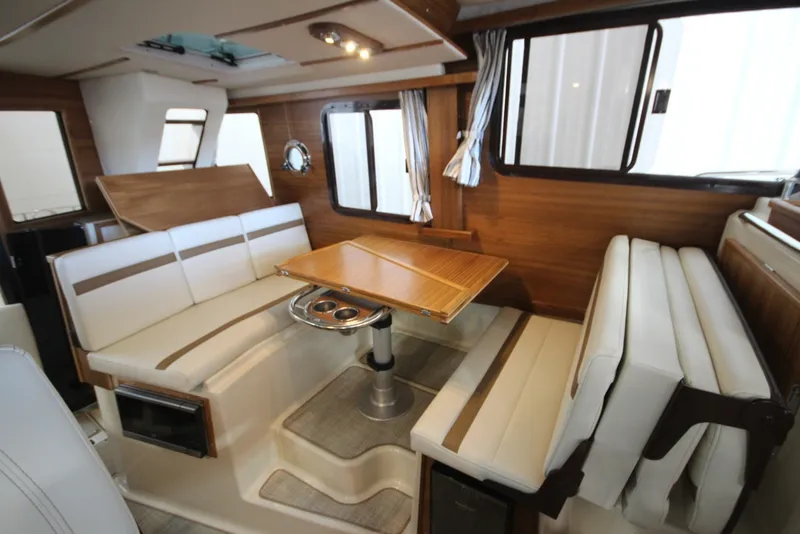 Slide: The Image of Ranger Tug R-31 Command Bridge Luxury Edition 2026 - 7398451