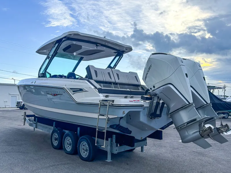 Slide: The Image of Monterey Elite 30 OB 2027 - 7468124