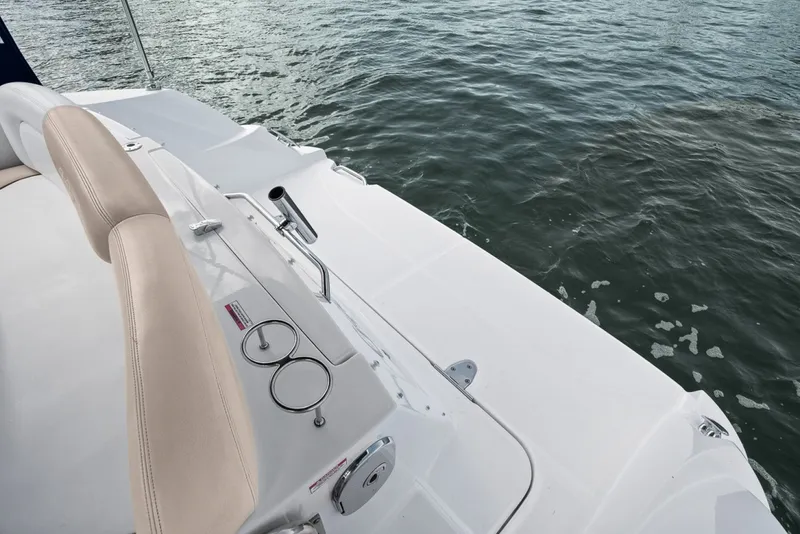 Slide: The Image of Sea Ray 310 Sundancer 2009 - 7399598