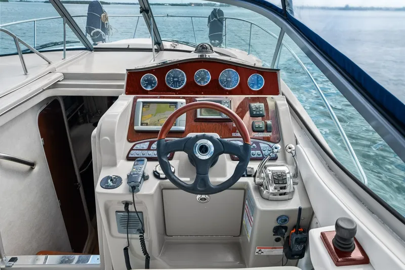 Slide: The Image of Sea Ray 310 Sundancer 2009 - 7399619