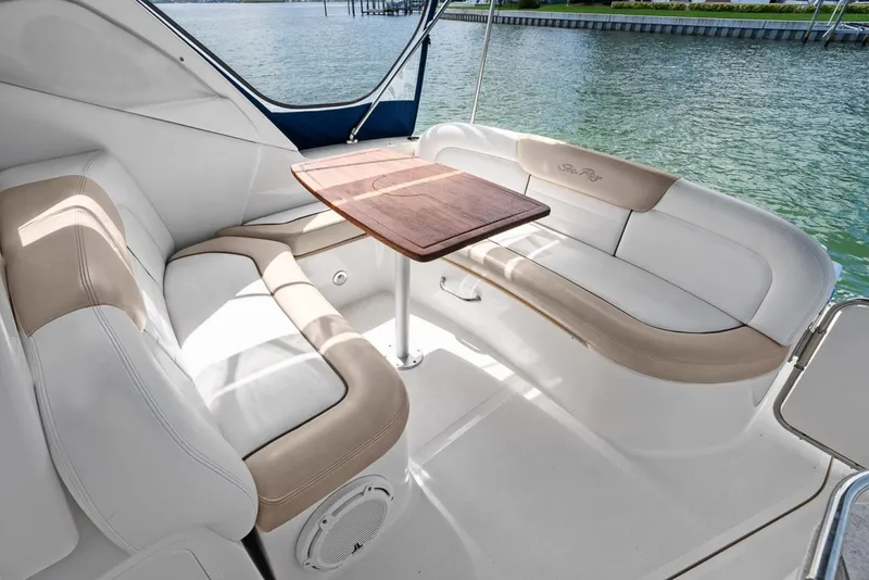 Slide: The Image of Sea Ray 310 Sundancer 2009 - 7399601