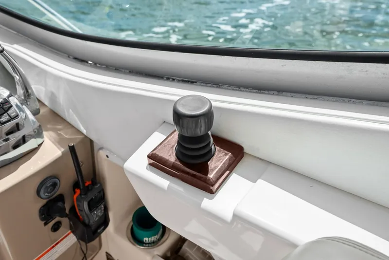 Slide: The Image of Sea Ray 310 Sundancer 2009 - 7399622