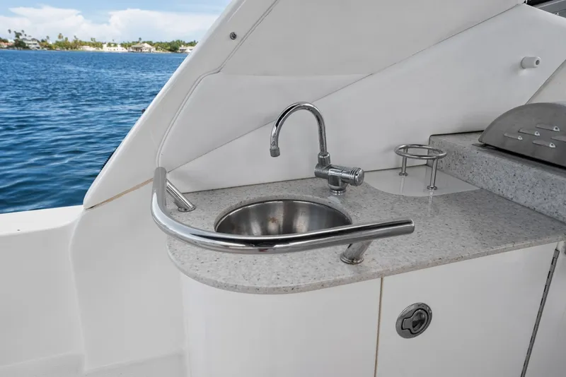 Slide: The Image of Sea Ray 310 Sundancer 2009 - 7399604