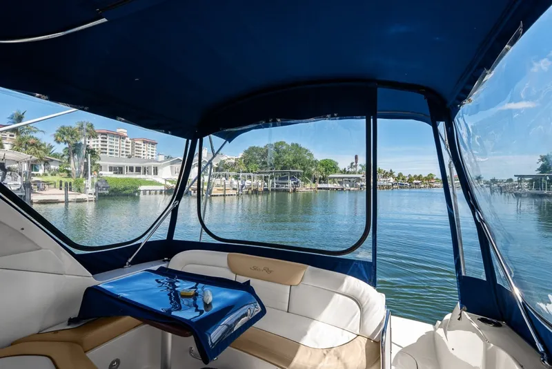 Slide: The Image of Sea Ray 310 Sundancer 2009 - 7399583