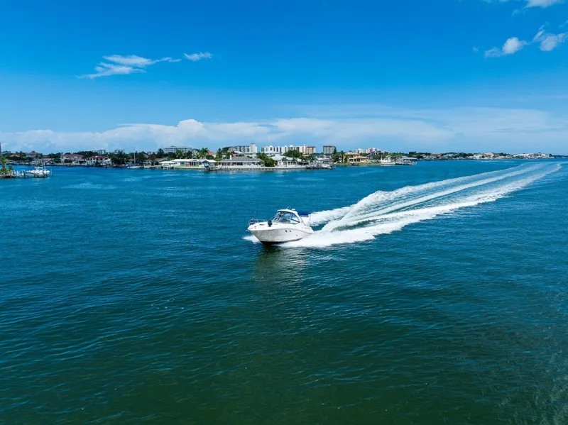 Slide: The Image of 2009 Sea Ray 310 Sundancer New Long-Blocks 2026 - 7399582