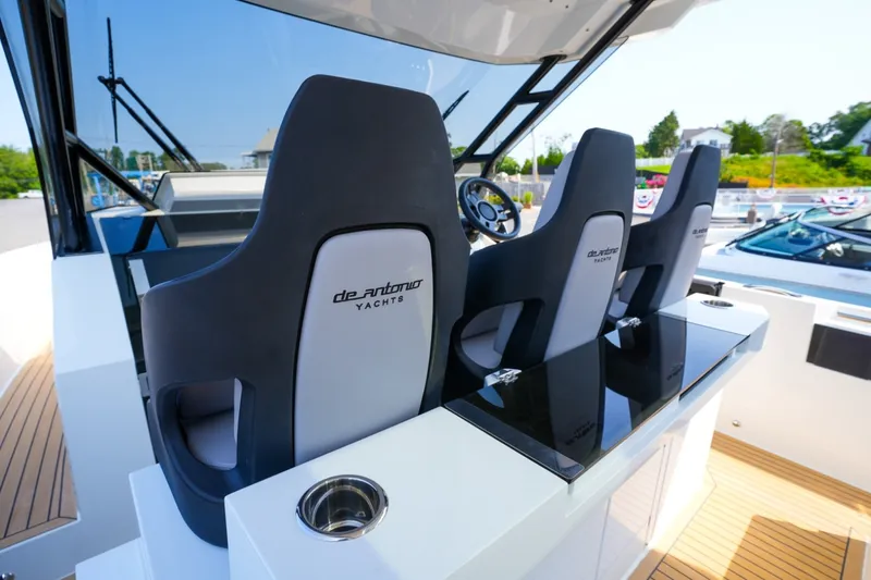 Slide: The Image of De Antonio Yachts D32 2027 - 7400130