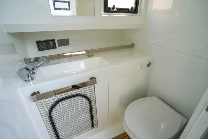 Slide: The Image of De Antonio Yachts D32 2027 - 7400226